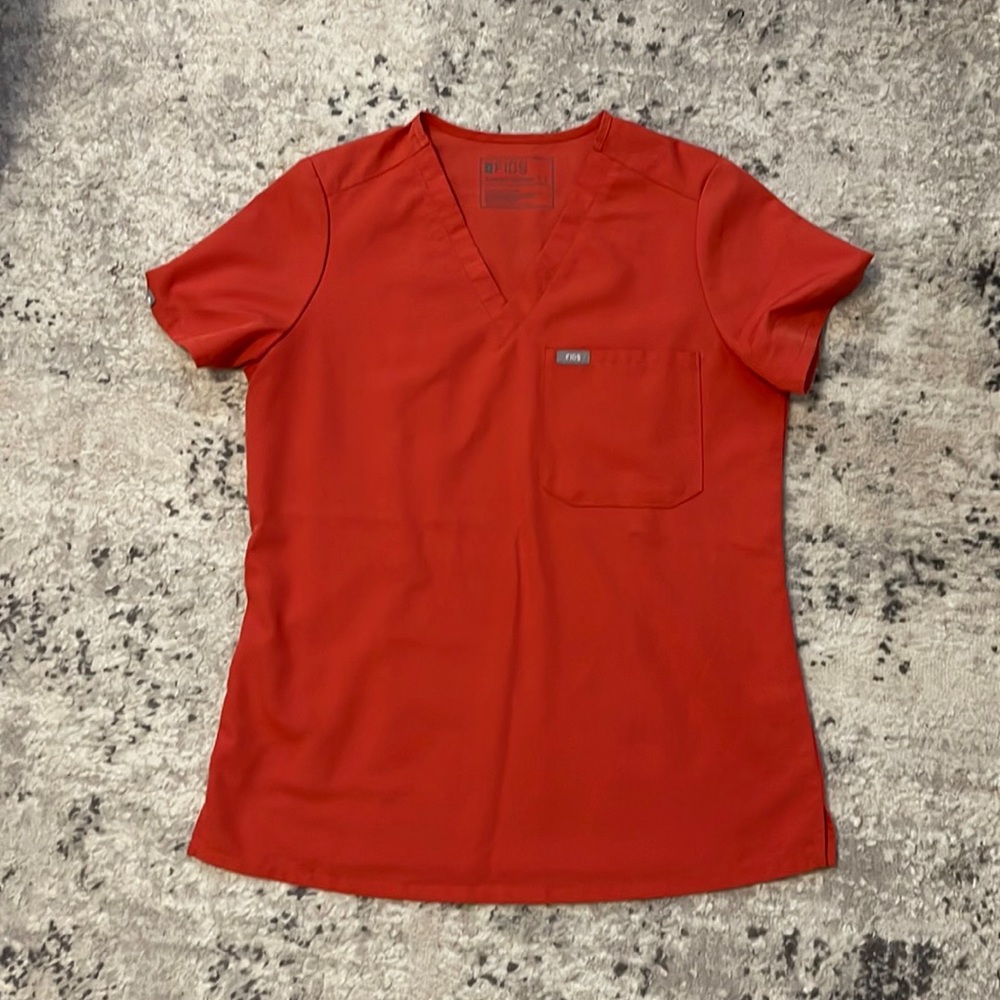 Figs scrub top
